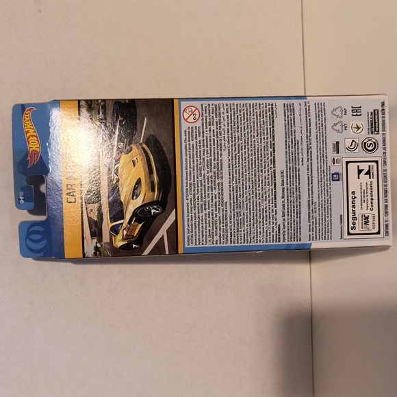 B14  Hot Wheels 5 pack Car Meet datsun 510 corvette camaro - Picture 4 of 4